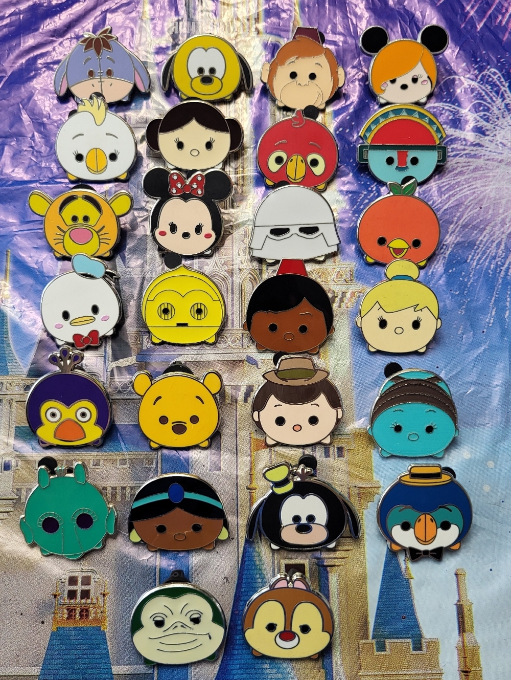 HUGE DISNEY Trading Pins Tsum Tsum Lot - Orange Bird/Star Wars/Aladdin, Pooh